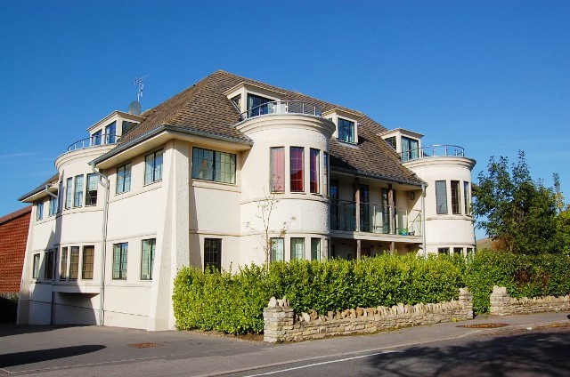 Flat 7, Broad Leys, Cliff Avenue, Swanage BH19 1LX