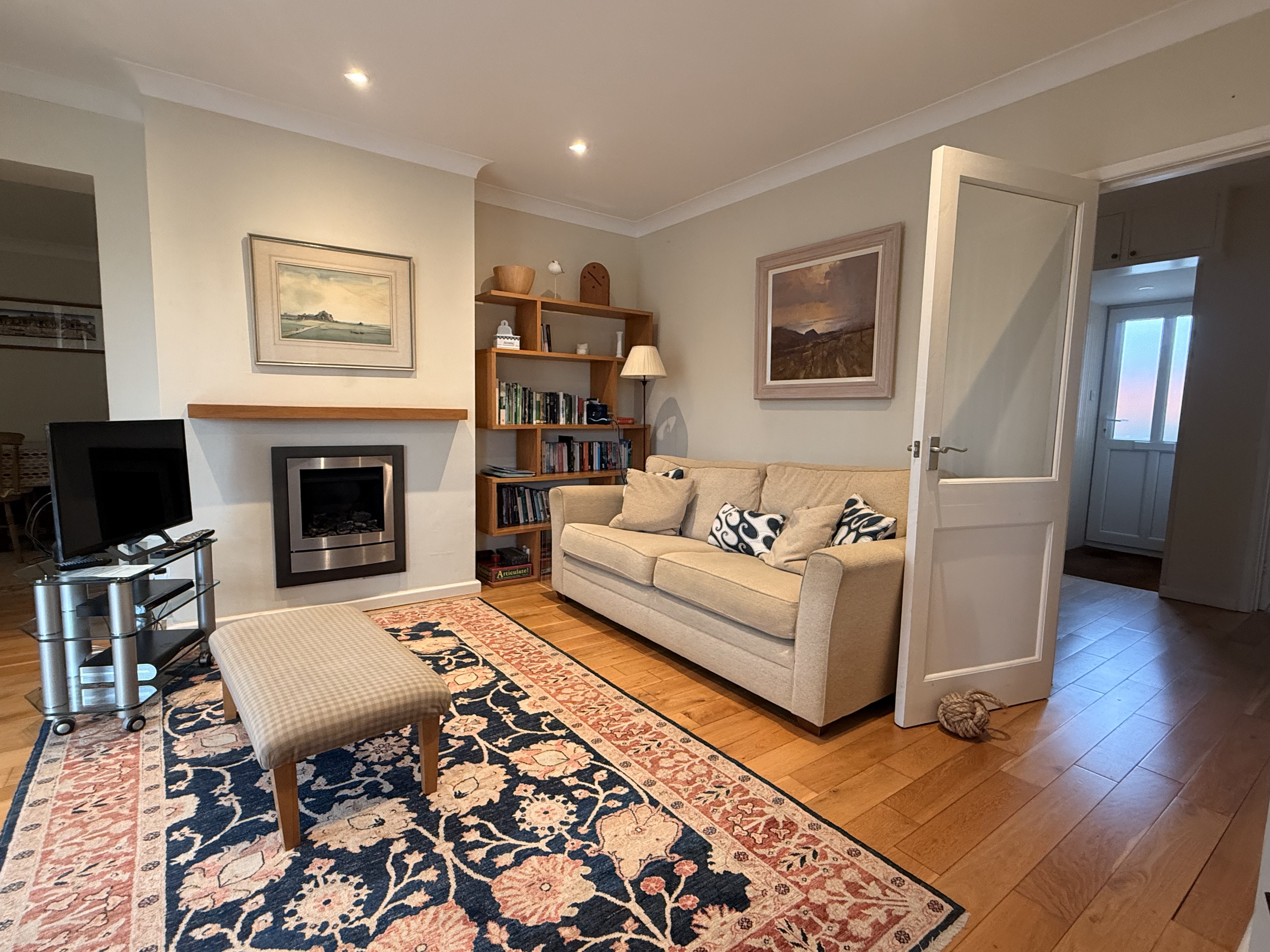 Photo 08 12 2025 10 23 30